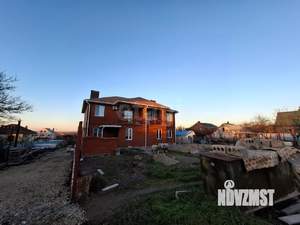 Дом 198м&sup2;, 2-этажный, участок 6 сот.  