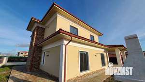 Дом 263м², 2-этажный, участок 10 сот.  