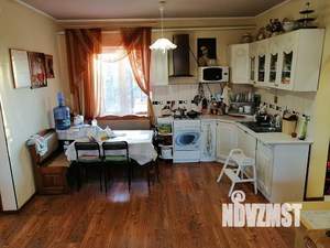 Дом 170м², 2-этажный, участок 7 сот.  