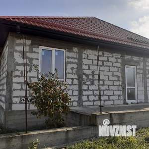 Дом 108м&sup2;, 2-этажный, участок 4 сот.  