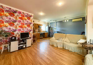 Дом 184м&sup2;, 3-этажный, участок 6 сот.  