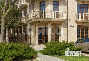 Дом 988м&sup2;, 4-этажный, участок 4 сот.  