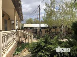 Дом 353м&sup2;, 2-этажный, участок 6 сот.  