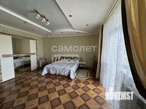 Дом 556м², 3-этажный, участок 6 сот.  