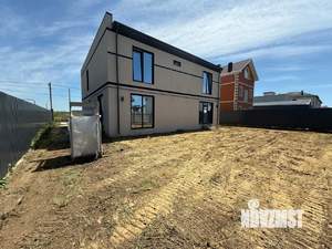 Дом 327м&sup2;, 2-этажный, участок 6 сот.  