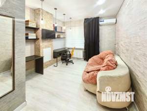 Дом 258м&sup2;, 3-этажный, участок 6 сот.  