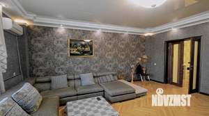 Дом 394м&sup2;, 2-этажный, участок 3 сот.  