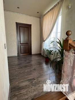 Дом 190м², 2-этажный, участок 3 сот.  