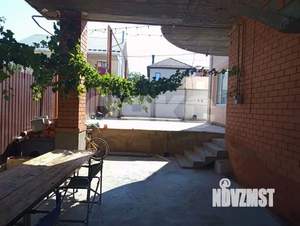 Дом 240м&sup2;, 2-этажный, участок 5 сот.  