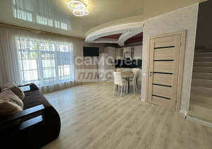 Дом 100м&sup2;, 3-этажный, участок 10 сот.  