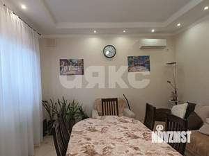 Дом 320м&sup2;, 1-этажный, участок 5 сот.  