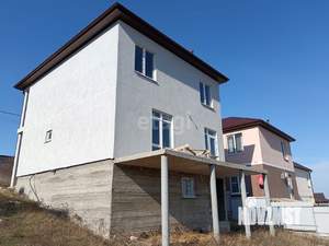 Дом 188м², 3-этажный, участок 4 сот.  