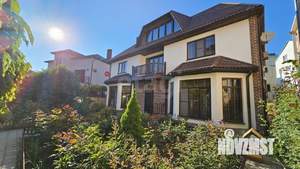 Дом 409м², 3-этажный, участок 6 сот.  