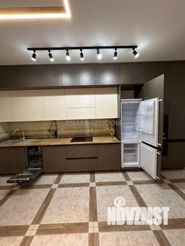 Дом 110м&sup2;, 2-этажный, участок 4 сот.  