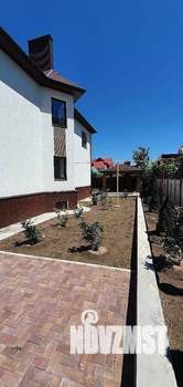 Дом 400м&sup2;, 2-этажный, участок 5 сот.  