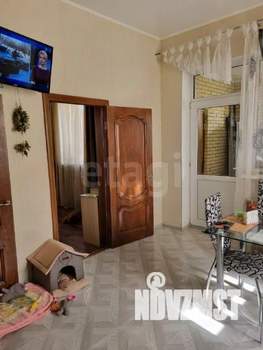 Дом 380м&sup2;, 3-этажный, участок 4 сот.  