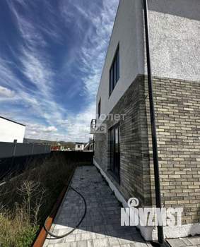 Коттедж 207м², 3-этажный, участок 4 сот.  