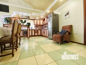 Дом 150м², 2-этажный, участок 8 сот.  