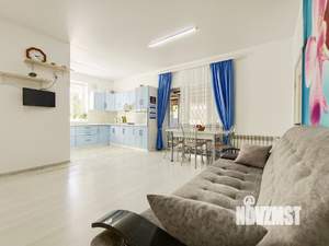 Дом 163м&sup2;, 2-этажный, участок 10 сот.  