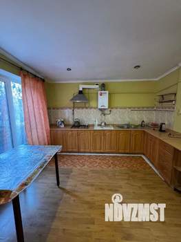 Дом 200м², 2-этажный, участок 3 сот.  