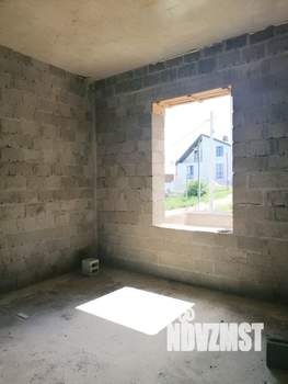 Дом 220м², 2-этажный, участок 10 сот.  