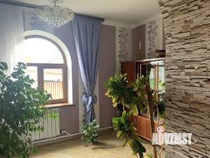 Дом 220м&sup2;, 2-этажный, участок 7 сот.  