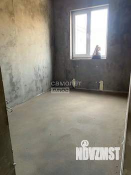 Дом 100м&sup2;, 2-этажный, участок 3 сот.  