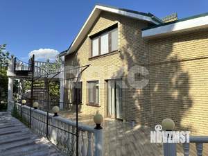 Дом 234м&sup2;, 2-этажный, участок 11 сот.  