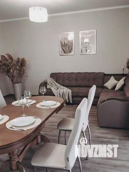 Дом 100м&sup2;, 2-этажный, участок 6 сот.  