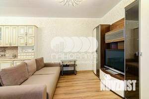 Таунхаус 100м², 2-этажный, участок 1 сот.  