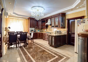 Дом 304м&sup2;, 2-этажный, участок 6 сот.  