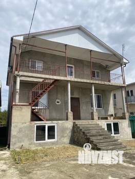 Дом 304м&sup2;, 3-этажный, участок 9 сот.  