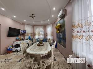 Дом 176м², 2-этажный, участок 5 сот.  