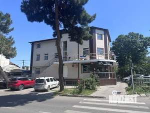 Дом 424м&sup2;, 2-этажный, участок 2 сот.  