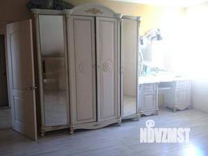 Дом 219м², 2-этажный, участок 4 сот.  