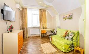 Дом 328м&sup2;, 3-этажный, участок 10 сот.  