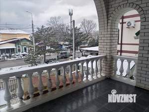 Дом 215м&sup2;, 2-этажный, участок 814 сот.  