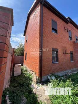 Дом 183м&sup2;, 2-этажный, участок 3 сот.  