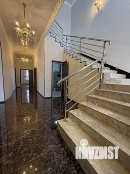 Дом 261м&sup2;, 2-этажный, участок 6 сот.  