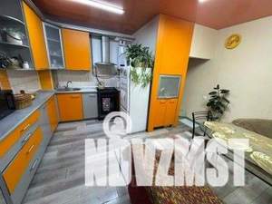 Дом 65м², 3-этажный, участок 2 сот.  