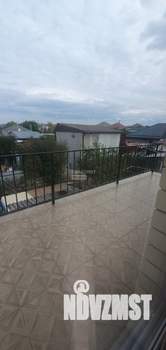 Дом 500м&sup2;, 2-этажный, участок 500 сот.  