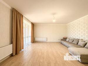 Дом 387м², 2-этажный, участок 6 сот.  