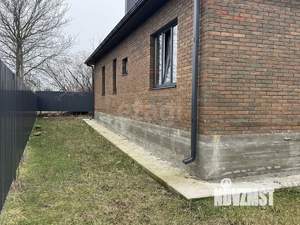 Дом 100м&sup2;, 1-этажный, участок 6 сот.  