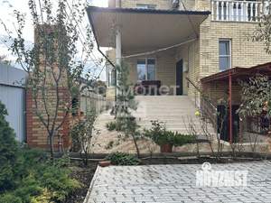 Дом 556м², 3-этажный, участок 6 сот.  