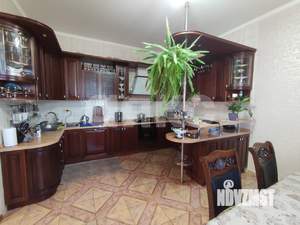 Дом 347м&sup2;, 2-этажный, участок 7 сот.  