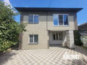 Дом 140м², 2-этажный, участок 8 сот.  