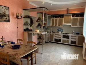 Дом 325м², 2-этажный, участок 9 сот.  