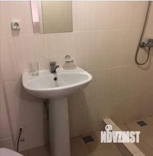 Дом 185м&sup2;, 2-этажный, участок 8 сот.  