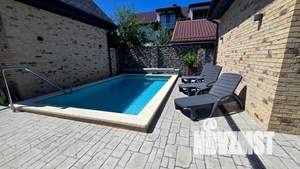 Коттедж 270м&sup2;, 2-этажный, участок 6 сот.  