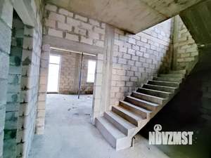 Дом 180м², 2-этажный, участок 5 сот.  